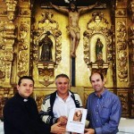 Entrega de las partituras "Santo Cristo de las Penas" a la cofradía y a su conciliario D. Rafael Rabasco, marzo 2013